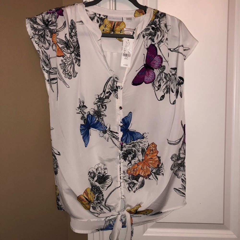 NWT Size Small Butterfly NewYorking Comp Blouse